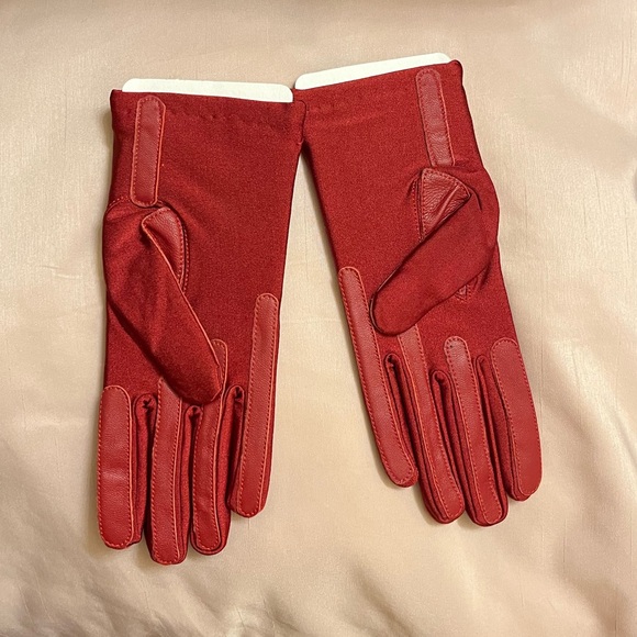 Accessories - NWT RED LEATHER GLOVES